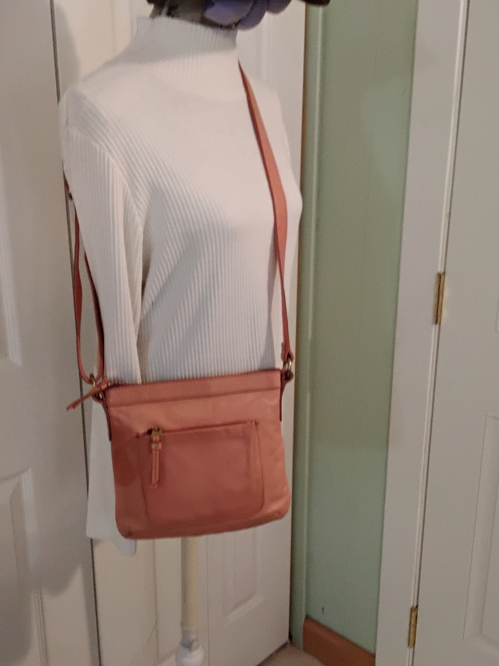 4003 Fossil Dusty Rose Leather Crossbody Bag